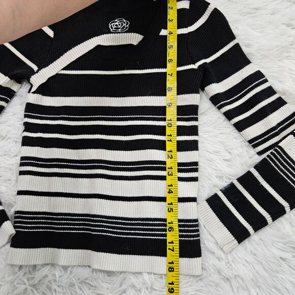 Hollow Out Striped Knit Mock Neck Floral Embroidered Wool Blend Sweater Size S - Picture 6 of 9